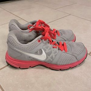 Women’s Nike Size 7.5
